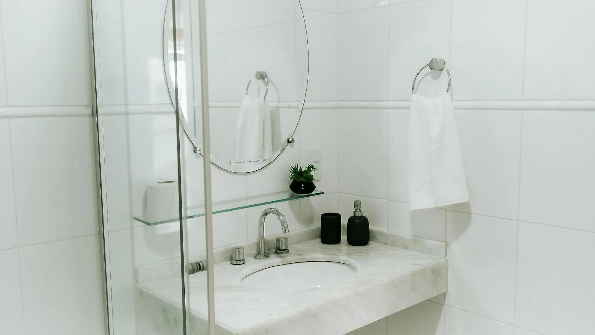 Completo Apartamento Em Resort Na Beira Da Lagoa Florianópolis