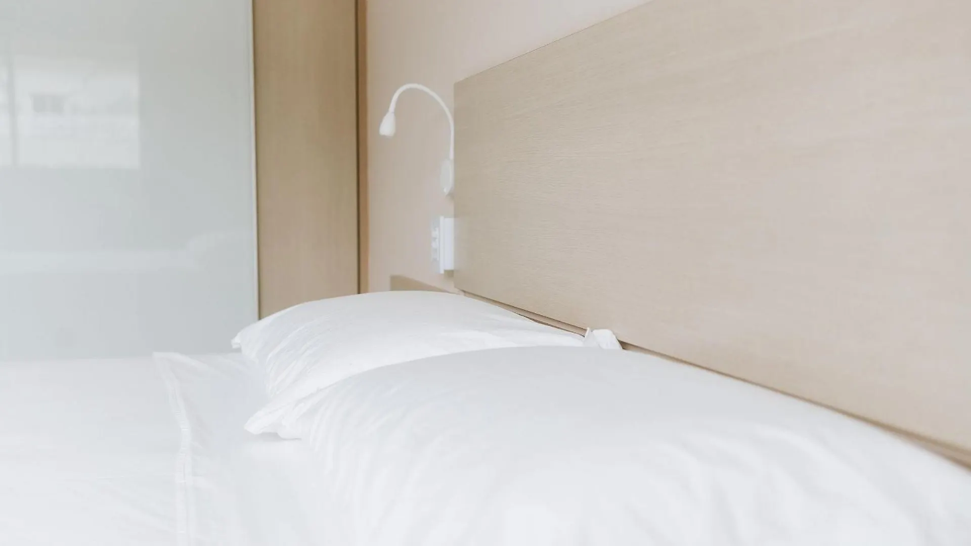 Completo Apartamento Em Resort Na Beira Da Lagoa Florianópolis